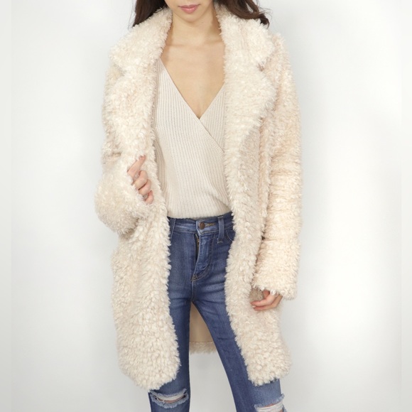 NWT 🧸 Cream Teddy Jacket - Picture 1 of 3
